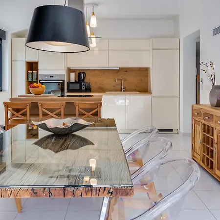 Willa Bianca Pridraga