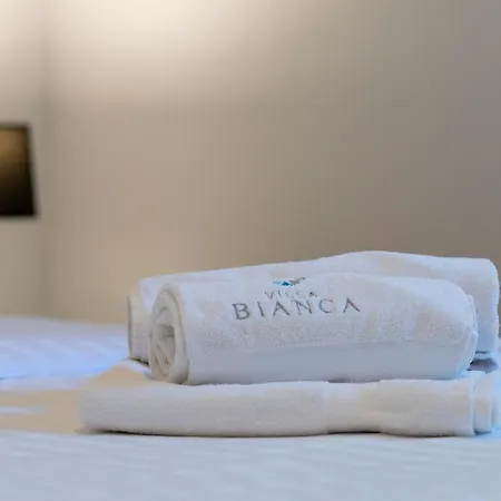 Bianca Villa *