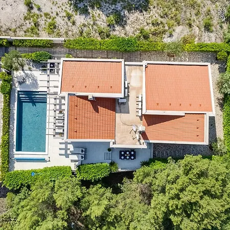 Bianca Villa Pridraga